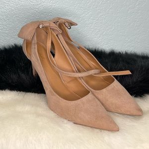 Beige suede high heels / bow on the back / size 9
